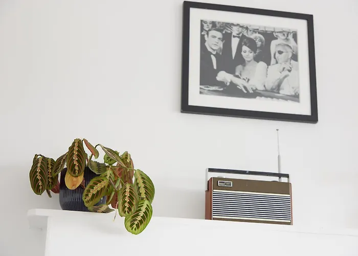 Luxury Family Apt In Bayswater